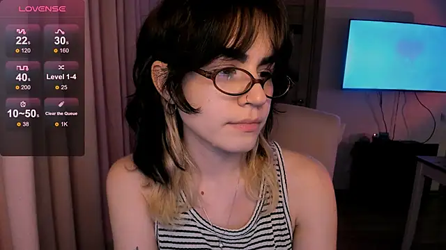 Snapshot of _selectrra chatting on 01/15/25, 02:13 selectrra online show from 01/15/25, 02:13