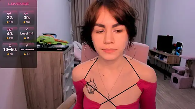 Snapshot of _selectrra chatting on 02/15/25, 02:33 selectrra online show from 02/15/25, 02:33