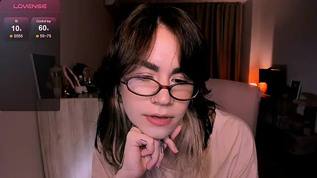 Snapshot of _selectrra chatting on 03/06/25, 02:40 selectrra online show from 03/06/25, 02:40