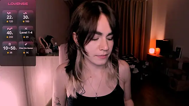 Snapshot of _selectrra chatting on 03/11/25, 04:07 selectrra online show from 03/11/25, 04:07