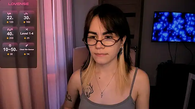 Snapshot of _selectrra chatting on 01/20/25, 02:14 selectrra online show from 01/20/25, 02:14