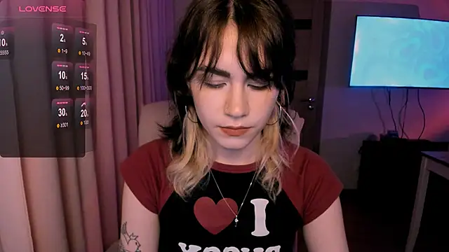 Snapshot of _selectrra chatting on 01/12/25, 02:19 selectrra online show from 01/12/25, 02:19