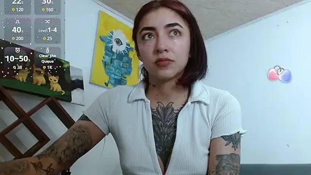 ZoeBakers  online show from 12/03/25, 01:43