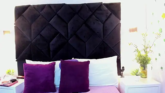 letiziia sky1 online show from 03/31/26, 08:22