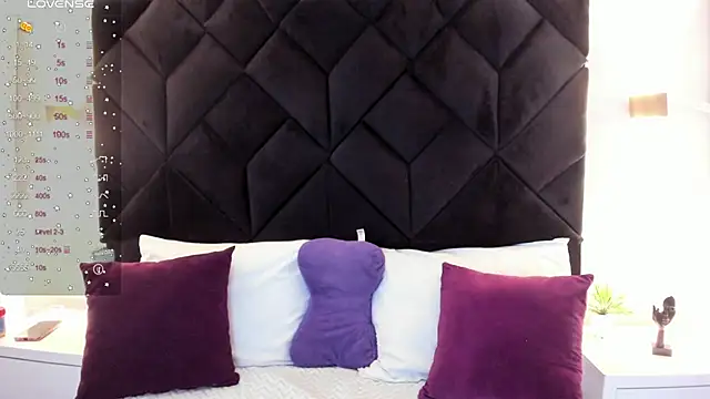 letiziia sky1 online show from 11/03/25, 08:12