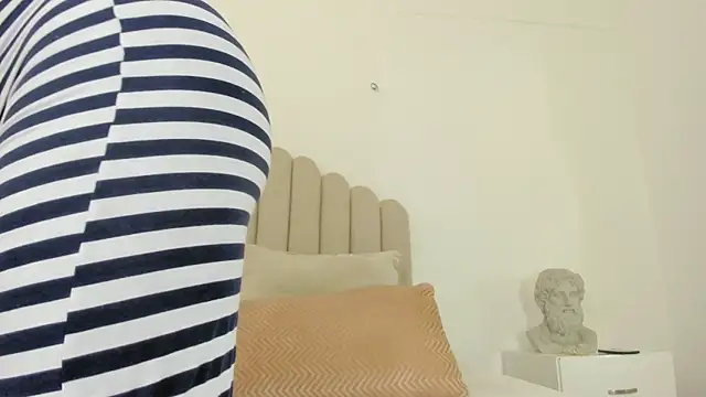 sarita duque online show from 10/31/25, 12:13