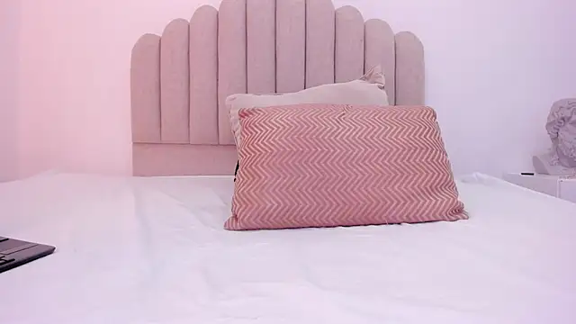 sarita duque online show from 11/07/25, 12:10