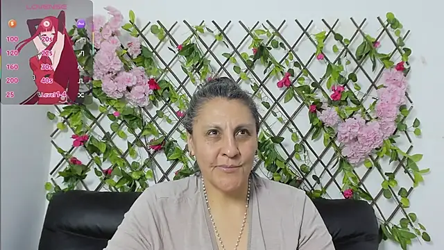 Snapshot of merlyna_goldens chatting on 11/27/25, 12:33 merlyna goldens online show from 11/27/25, 12:33