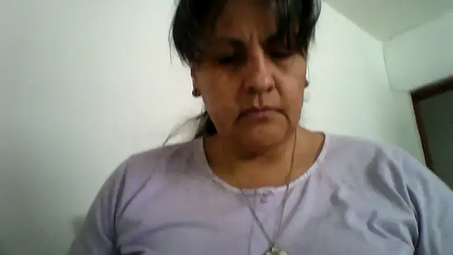 Snapshot of merlyna_goldens chatting on 05/24/26, 07:14 merlyna goldens online show from 05/24/26, 07:14