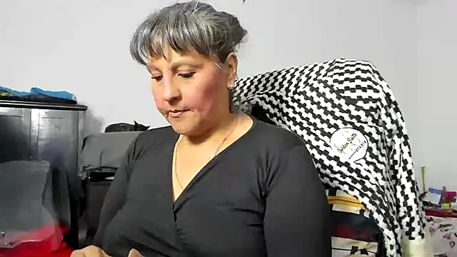 merlyna goldens online show from 07/11/26, 04:57