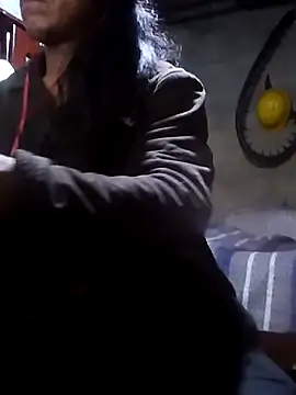 Snapshot of davidatration15 chatting on 10/18/25, 02:46 davidatration15 online show from 10/18/25, 02:46