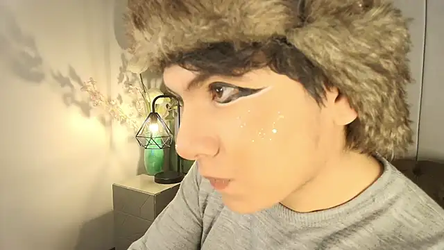 Snapshot of Satuurn_ chatting on 02/10/26, 02:16 Satuurn online show from 02/10/26, 02:16