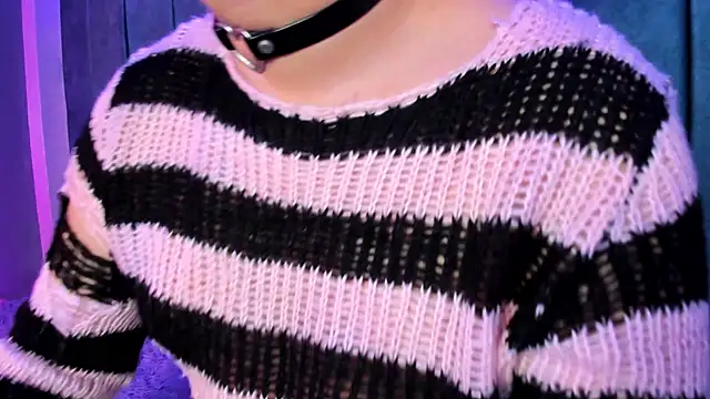 Snapshot of Satuurn_ chatting on 01/18/25, 02:12 Satuurn online show from 01/18/25, 02:12