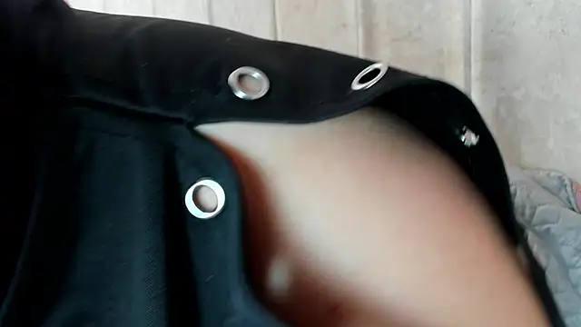 Snapshot of Satuurn_ chatting on 01/30/25, 02:58 Satuurn online show from 01/30/25, 02:58