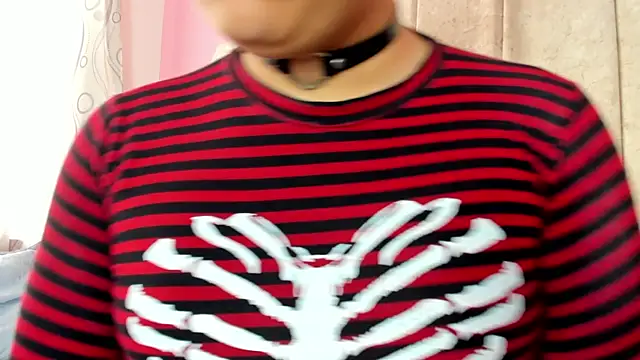 Snapshot of Satuurn_ chatting on 01/27/25, 03:07 Satuurn online show from 01/27/25, 03:07