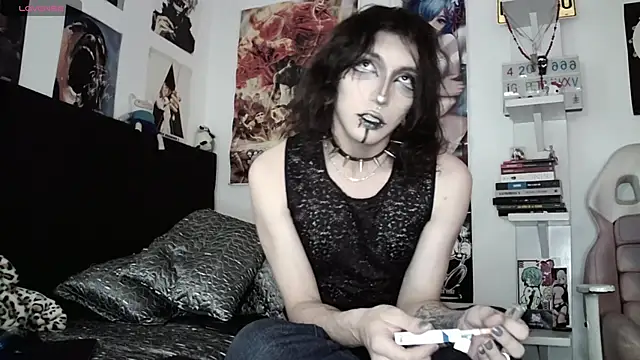 kiiler queen online show from 04/30/26, 07:54