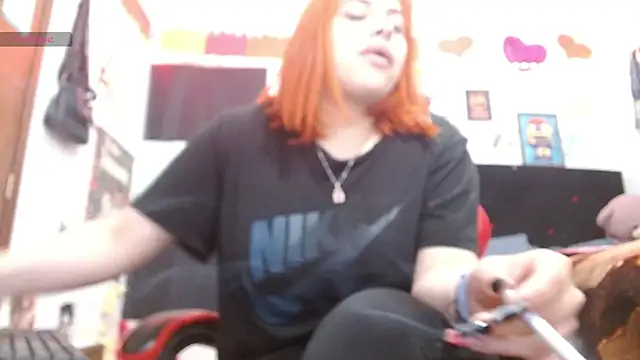 Snapshot of Saray_extrovert_ chatting on 05/22/26, 04:21 Saray extrovert online show from 05/22/26, 04:21