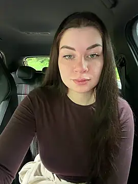 EllyNora online show from 06/12/26, 01:42
