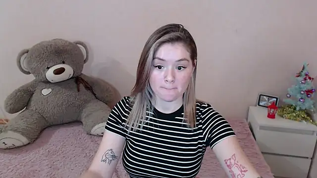 miaacatt online show from 01/18/25, 12:57
