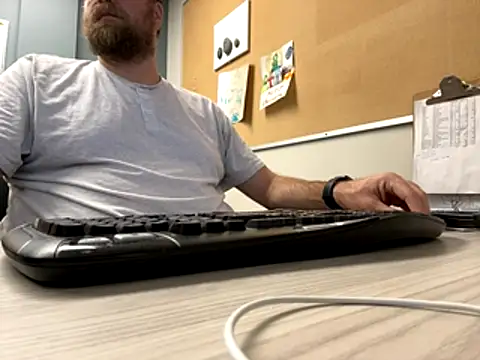 Snapshot of Bigbi6foot5 chatting on 11/06/25, 12:31 Bigbi6foot5 online show from 11/06/25, 12:31