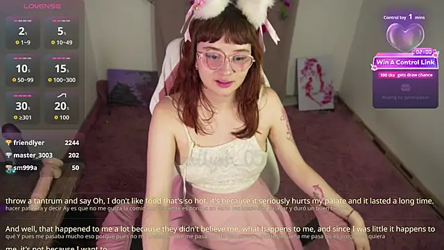 Snapshot of molly_russell chatting on 07/14/26, 02:05 molly russell online show from 07/14/26, 02:05