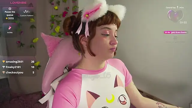 molly russell online show from 10/25/25, 10:54