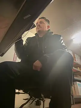 PeterGrandee online show from 02/13/25, 06:26