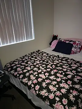 PeterGrandee online show from 11/11/25, 10:15