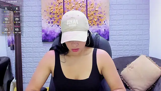 Paula Desousa online show from 10/24/25, 07:35