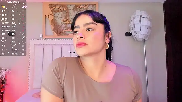 Paula Desousa online show from 04/21/26, 01:42