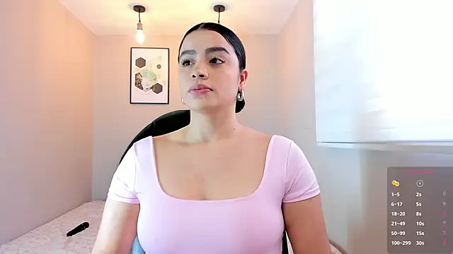 Paula Desousa online show from 06/24/26, 07:33