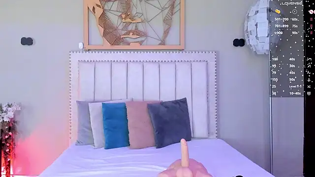 Paula Desousa online show from 04/06/26, 07:48