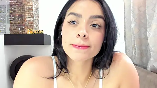 Paula Desousa online show from 09/19/25, 07:40