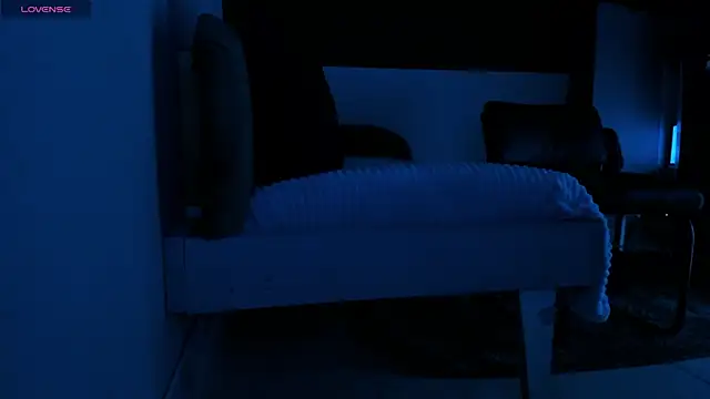 Paula Desousa online show from 06/25/26, 06:57