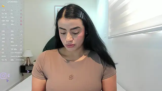 Paula Desousa online show from 05/30/26, 07:30