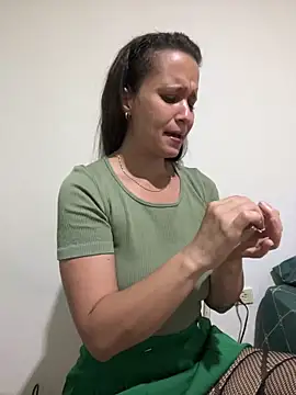 hotcookie28 online show from 04/11/26, 02:19