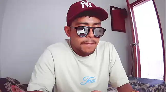 Snapshot of wailer_ chatting on 01/13/25, 06:49 wailer online show from 01/13/25, 06:49