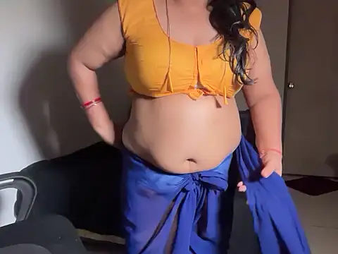 soniasharma0223 online show from 04/10/26, 11:45