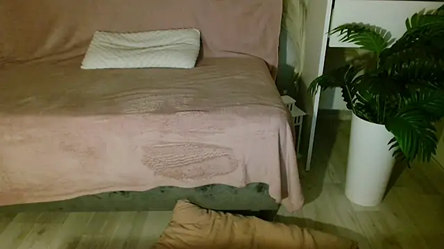 Snapshot of Imcarrieberry chatting on 02/10/26, 02:38 Imcarrieberry online show from 02/10/26, 02:38