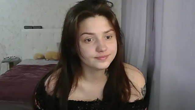 juliettkalen online show from 05/13/26, 04:19