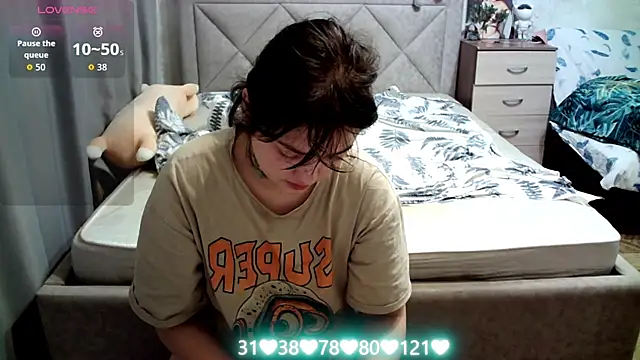 juliettkalen online show from 10/21/25, 05:29