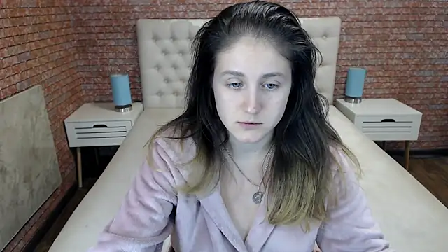 Snapshot of Holliy_Cooper chatting on 09/30/25, 11:05 Holliy Cooper online show from 09/30/25, 11:05