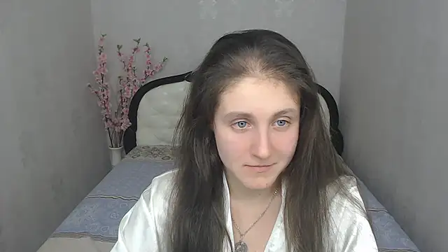 Snapshot of Holliy_Cooper chatting on 02/19/25, 08:41 Holliy Cooper online show from 02/19/25, 08:41