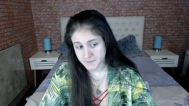 Snapshot of Holliy_Cooper chatting on 03/14/25, 09:24 Holliy Cooper online show from 03/14/25, 09:24
