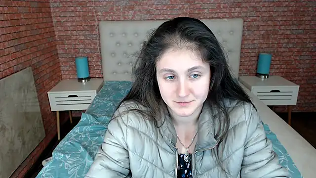 Snapshot of Holliy_Cooper chatting on 03/17/25, 04:54 Holliy Cooper online show from 03/17/25, 04:54