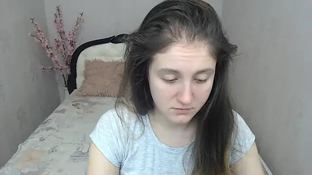 Holliy Cooper online show from 12/16/25, 06:50