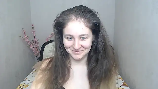 Holliy Cooper online show from 03/18/26, 09:01