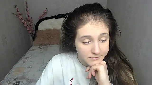 Holliy Cooper online show from 02/09/26, 06:55