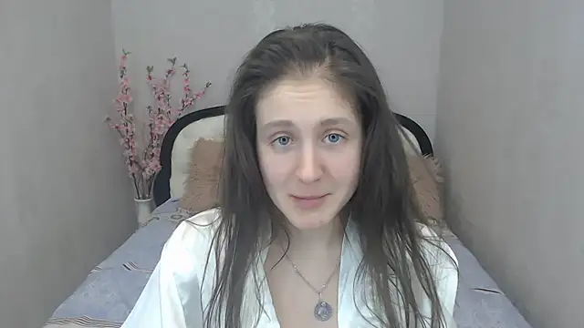 Snapshot of Holliy_Cooper chatting on 02/19/25, 04:11 Holliy Cooper online show from 02/19/25, 04:11