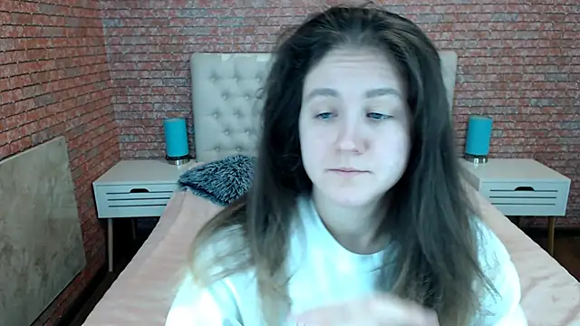 Holliy Cooper online show from 11/19/25, 07:08